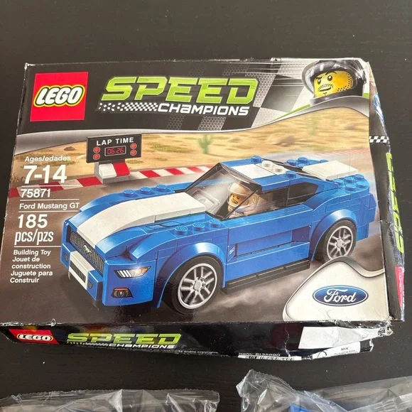 LEGO Speed Champions Ford Mustang GT - Blue and White - Picture 2 of 9